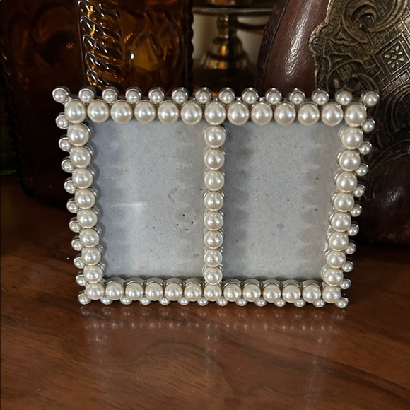 Vintage Pearl Double Photo Frame - Picture 1 of 6
